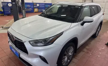 Toyota Highlander 2022 года за 33 000 000 тг. в Астана фото 1