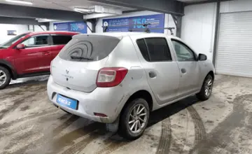 Renault Sandero 2015 года за 3 600 000 тг. в Астана фото 3