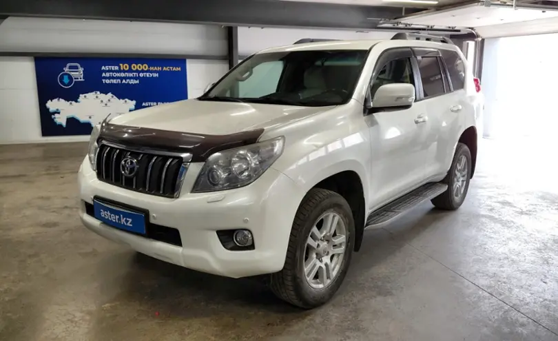 Toyota Land Cruiser Prado 2013 года за 18 000 000 тг. в Астана