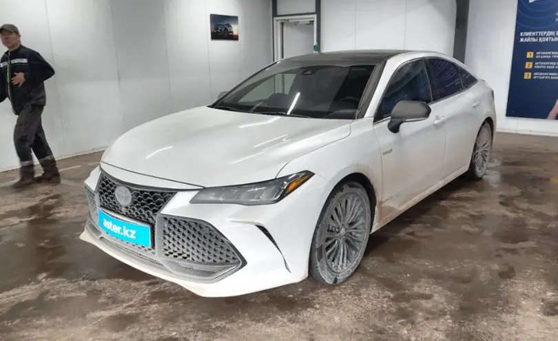 Toyota Avalon 2019 года за 12 000 000 тг. в Астана