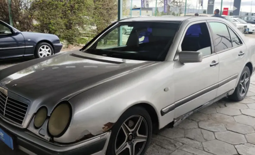 Mercedes-Benz E-Класс 1997 года за 2 500 000 тг. в Талдыкорган