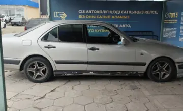 Mercedes-Benz E-Класс 1997 года за 2 500 000 тг. в Талдыкорган фото 4