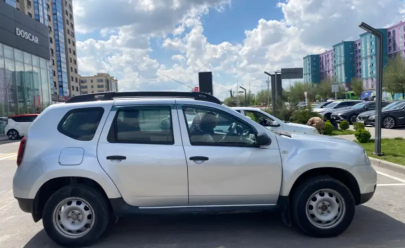 Renault Duster 2018 года за 4 000 000 тг. в Шымкент фото 4