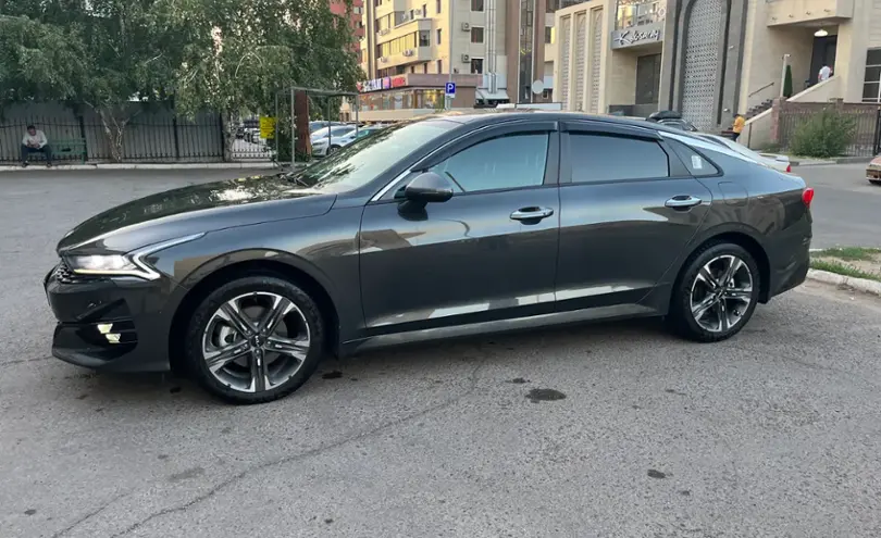 Kia K5 2022 года за 11 500 000 тг. в Астана