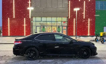 Toyota Camry 2018 года за 12 800 000 тг. в Алматы фото 4