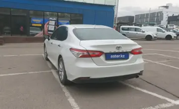 Toyota Camry 2020 года за 13 700 000 тг. в Алматы фото 4