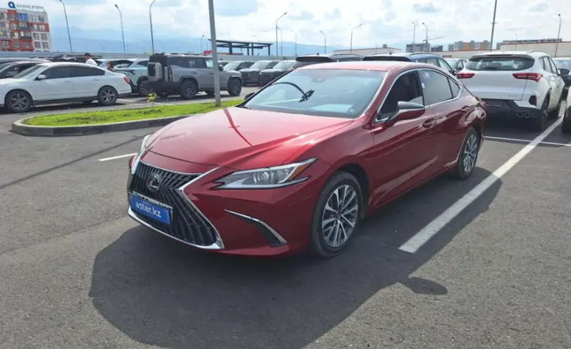Lexus ES 2023 года за 17 500 000 тг. в Алматы