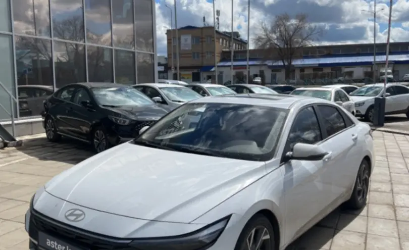 Hyundai Elantra 2023 года за 10 000 000 тг. в Уральск