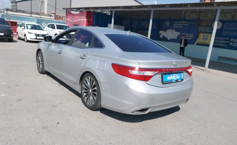 Hyundai Grandeur 2013 года за 8 000 000 тг. в Шымкент фото 4