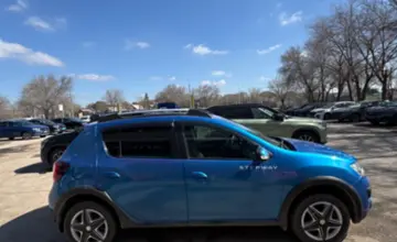Renault Sandero 2017 года за 3 700 000 тг. в Актобе фото 4