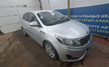 Kia Rio 2015 года за 4 400 000 тг. в Астана фото 3