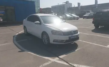 Volkswagen Passat 2011 года за 5 000 000 тг. в Алматы фото 2