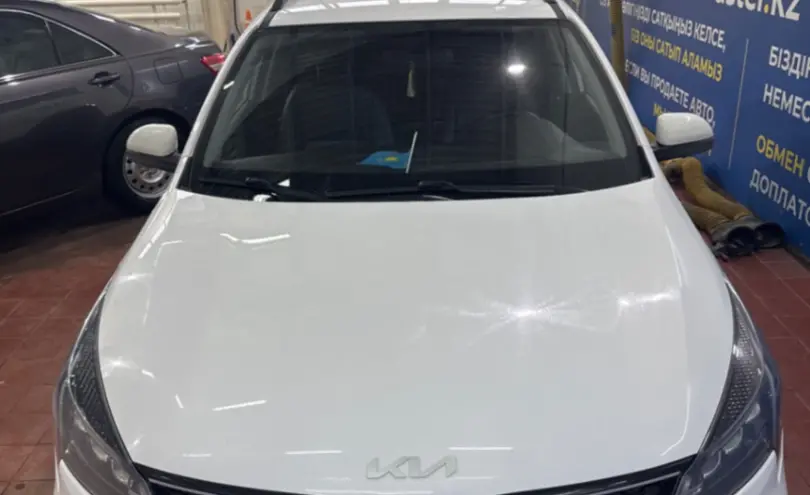 Kia Rio 2021 года за 8 000 000 тг. в Астана фото 2