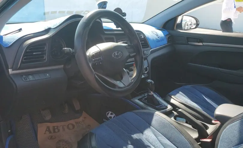 Hyundai Elantra 2019 года за 6 500 000 тг. в Шымкент фото 5