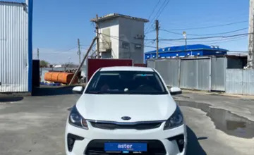 Kia Rio 2018 года за 6 000 000 тг. в Атырау фото 2