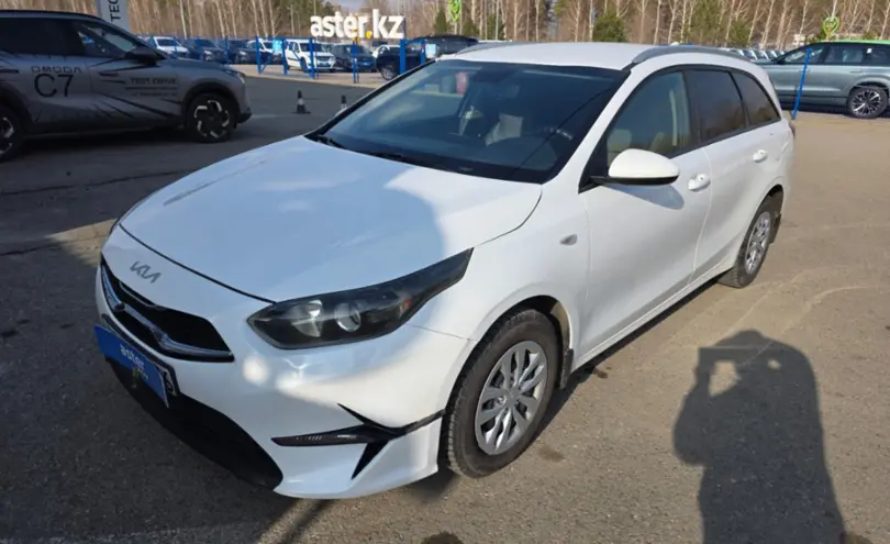Kia Ceed SW 2023 года за 7 800 000 тг. в Усть-Каменогорск