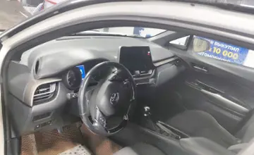 Toyota C-HR 2019 года за 11 000 000 тг. в Астана фото 5