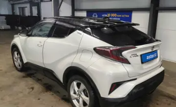 Toyota C-HR 2019 года за 11 000 000 тг. в Астана фото 4