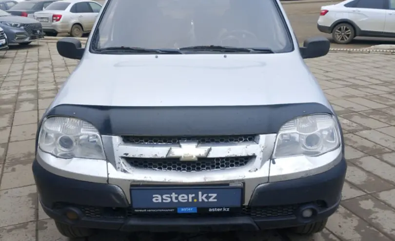 Chevrolet Niva 2011 года за 2 600 000 тг. в Уральск фото 2
