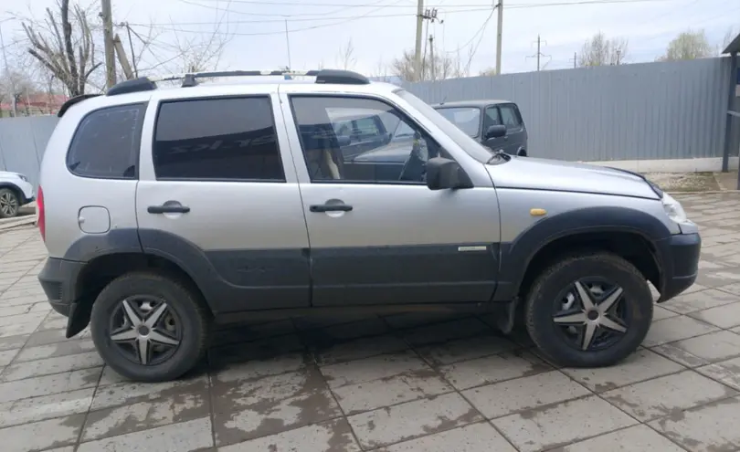 Chevrolet Niva 2011 года за 2 600 000 тг. в Уральск фото 4