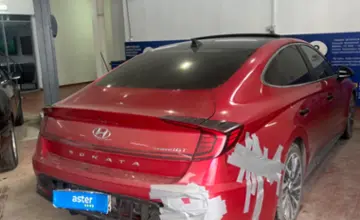 Hyundai Sonata 2020 года за 9 500 000 тг. в Астана