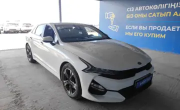 Kia K5 2021 года за 10 500 000 тг. в Алматы фото 3