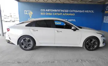 Kia K5 2021 года за 10 500 000 тг. в Алматы фото 4