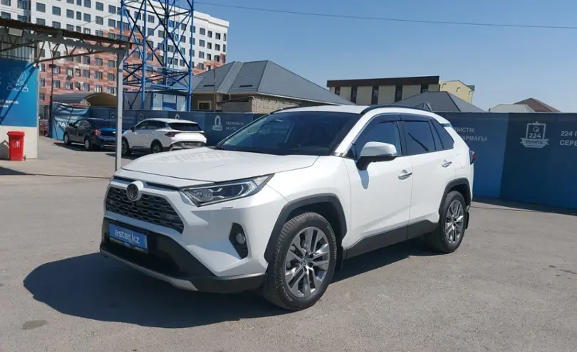 Toyota RAV4 2020 года за 19 000 000 тг. в Шымкент