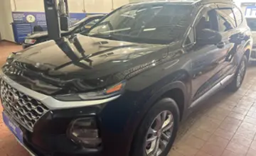 Hyundai Santa Fe 2018 года за 10 000 000 тг. в Астана фото 1
