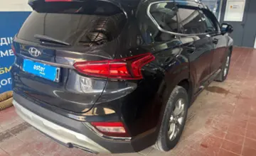 Hyundai Santa Fe 2018 года за 10 000 000 тг. в Астана