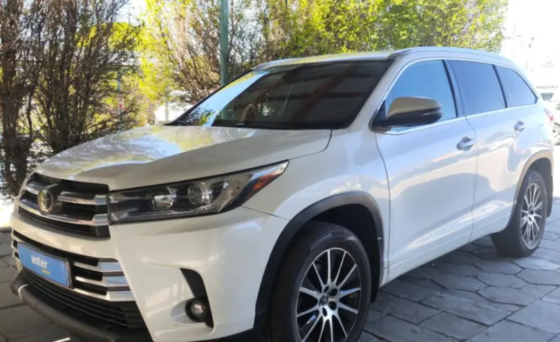Toyota Highlander 2017 года за 17 000 000 тг. в Талдыкорган