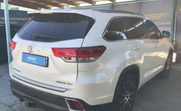 Toyota Highlander 2017 года за 17 000 000 тг. в Талдыкорган