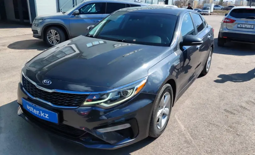 Kia Optima 2018 года за 9 000 000 тг. в Астана