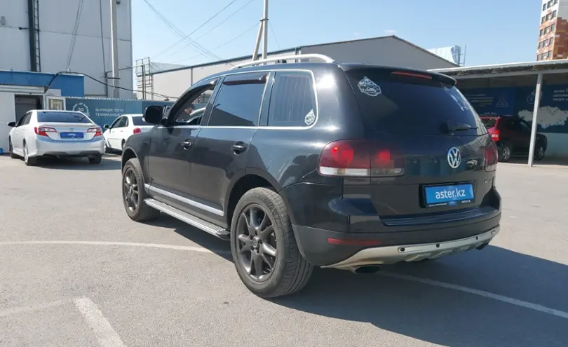 Volkswagen Touareg 2008 года за 6 800 000 тг. в Шымкент фото 4