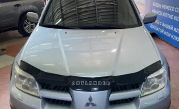 Mitsubishi Outlander 2005 года за 4 000 000 тг. в Астана фото 2