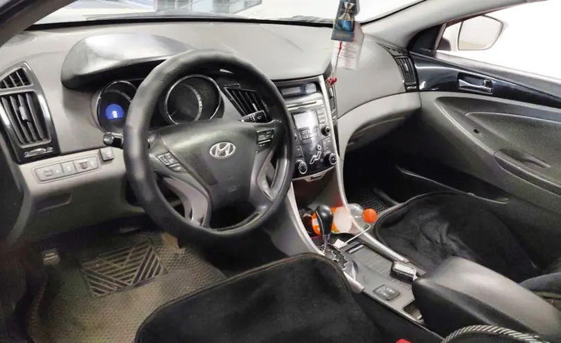 Hyundai Sonata 2010 года за 3 200 000 тг. в Астана фото 5
