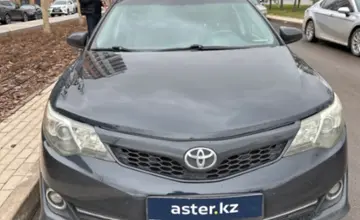 Toyota Camry 2014 года за 8 000 000 тг. в Астана фото 2