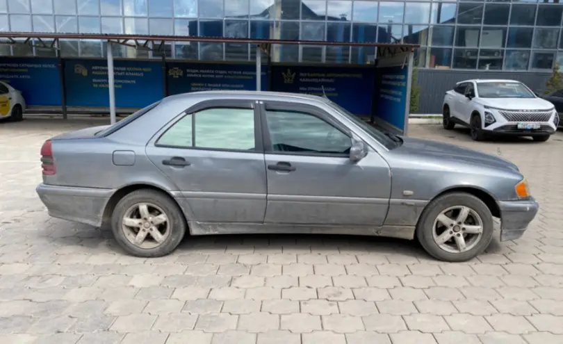 Mercedes-Benz C-Класс 1998 года за 1 500 000 тг. в Караганда фото 4