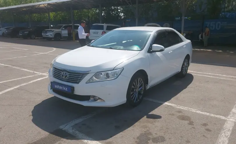 Toyota Camry 2014 года за 7 000 000 тг. в Алматы