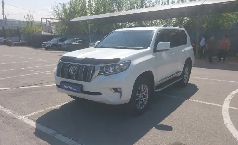Toyota Land Cruiser Prado 2017 года за 27 000 000 тг. в Алматы