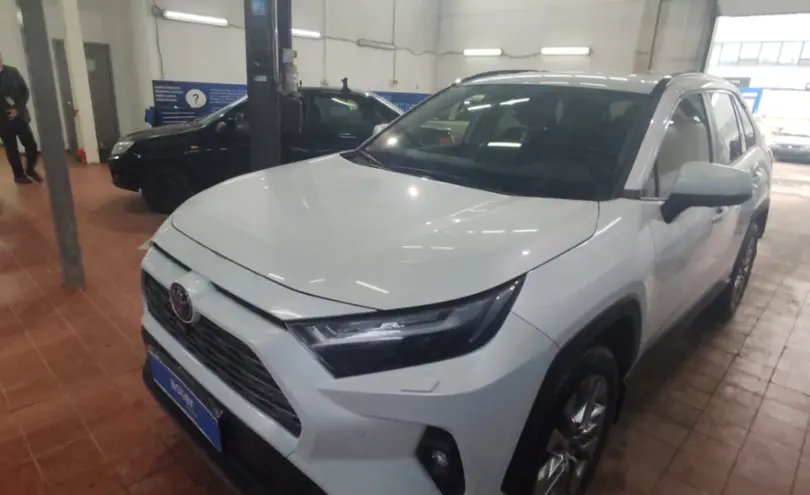 Toyota RAV4 2023 года за 20 000 000 тг. в Астана