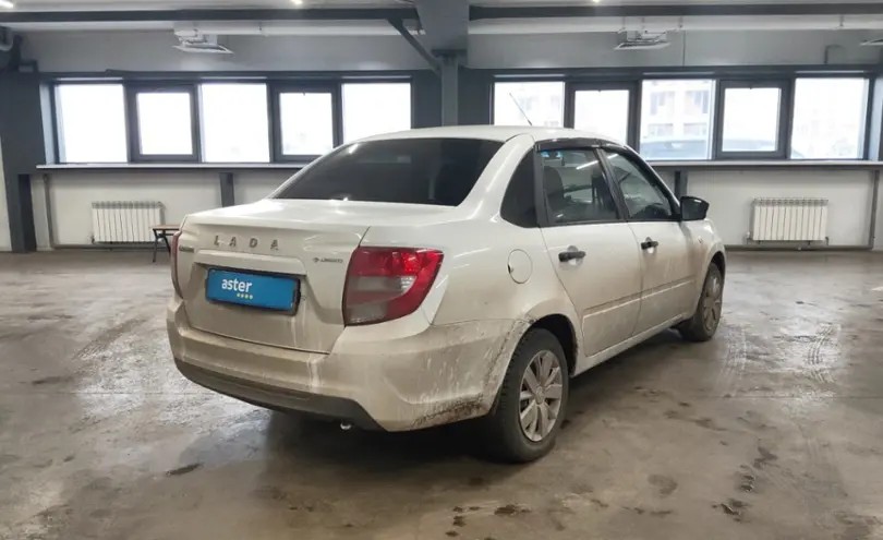 LADA (ВАЗ) Granta 2020 года за 2 300 000 тг. в Астана фото 3