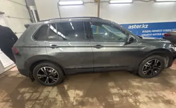 Volkswagen Tiguan 2021 года за 17 000 000 тг. в Астана фото 4