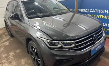 Volkswagen Tiguan 2021 года за 17 000 000 тг. в Астана фото 3