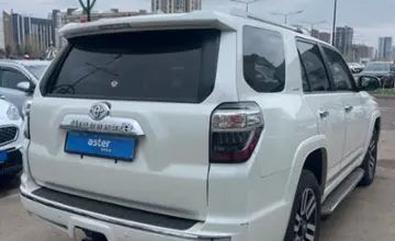 Toyota 4Runner 2015 года за 20 000 000 тг. в Астана