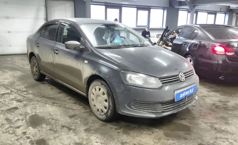Volkswagen Polo 2014 года за 4 100 000 тг. в Астана фото 2