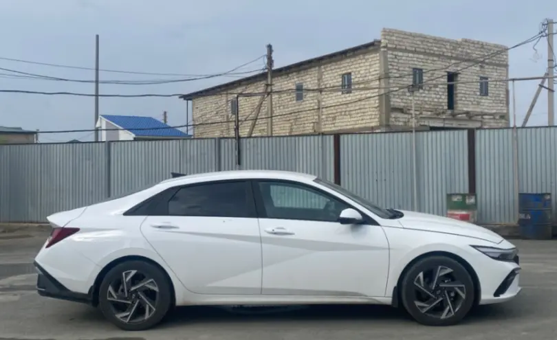 Hyundai Elantra 2024 года за 11 500 000 тг. в Атырау фото 4