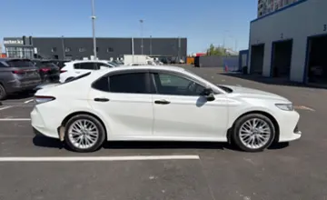 Toyota Camry 2020 года за 13 000 000 тг. в Алматы фото 4