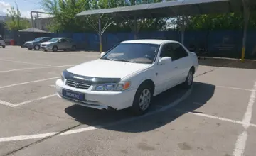 Toyota Camry 2000 года за 3 000 000 тг. в Алматы фото 1