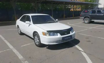 Toyota Camry 2000 года за 3 000 000 тг. в Алматы фото 2